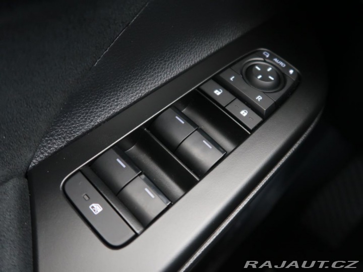 Toyota C-HR 2.0Hybrid,1Maj,CZ,4x4,GR 2024