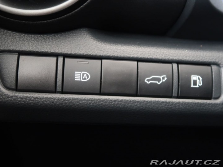 Toyota C-HR 2.0Hybrid,1Maj,CZ,4x4,GR 2024