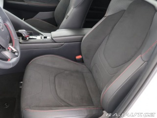 Toyota C-HR 2.0Hybrid,4x4,1Maj,CZ,GR 2024