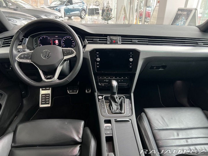 Volkswagen Passat R-line  110kW DSG Tažné 1800