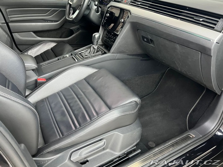 Volkswagen Passat R-line  110kW DSG Tažné 2022