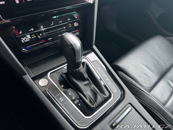 Volkswagen Passat R-line  110kW DSG Tažné 2022