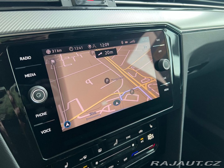 Volkswagen Passat R-line  110kW DSG Tažné 2022