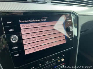 Volkswagen Passat R-line  110kW DSG Tažné 2022