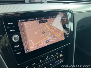 Volkswagen Passat R-line  110kW DSG Tažné 2022