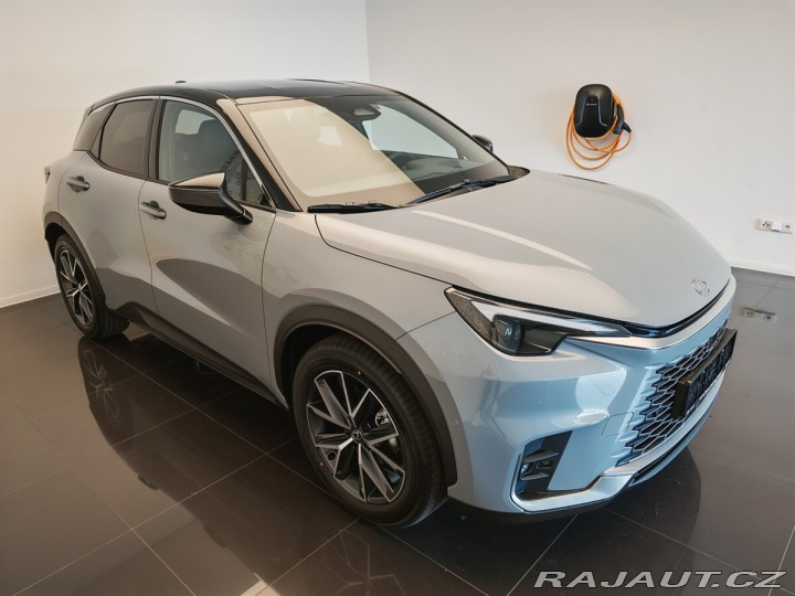 Lexus Ostatní modely LBX COOL ADVANCED 2025