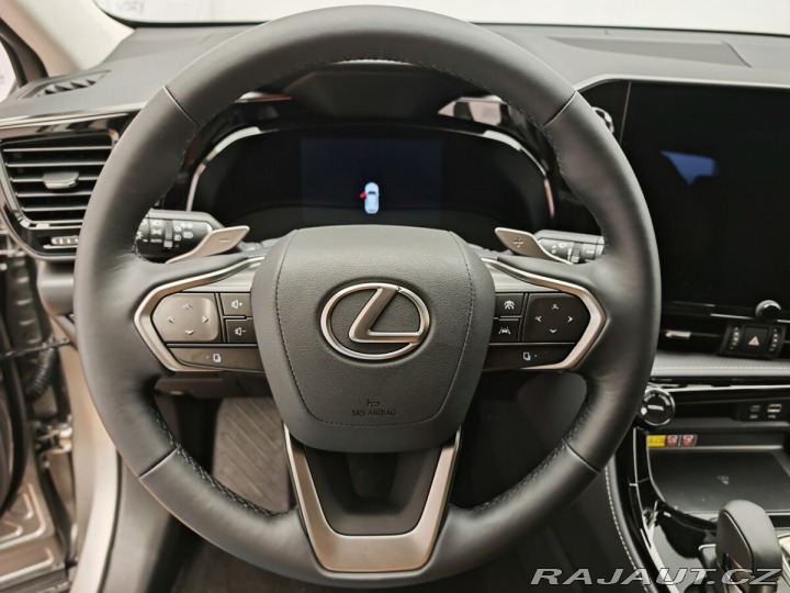 Lexus Ostatní modely NX 450h plus 450h+ Executive TOP 2025