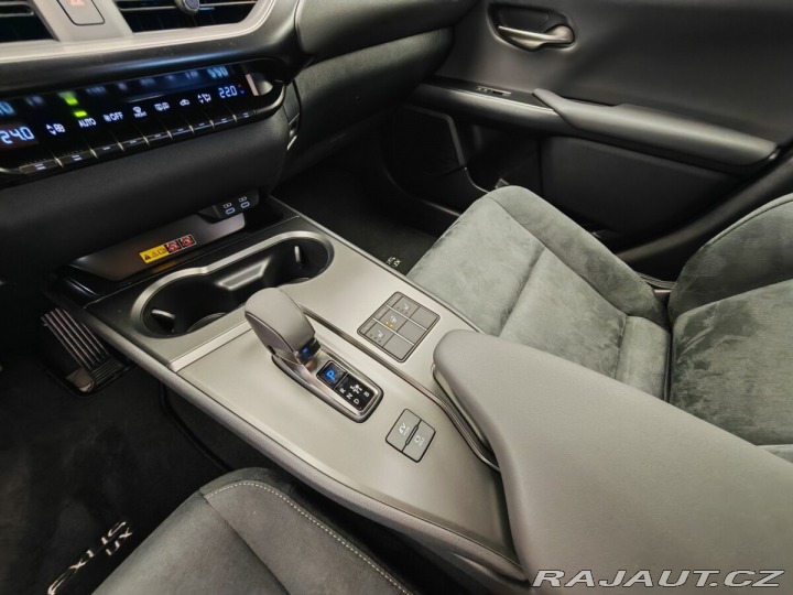 Lexus Ostatní modely UX 300h Business TECH 2024