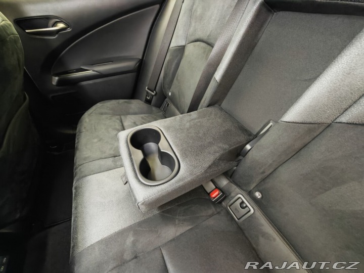 Lexus Ostatní modely UX 300h Business TECH 2025