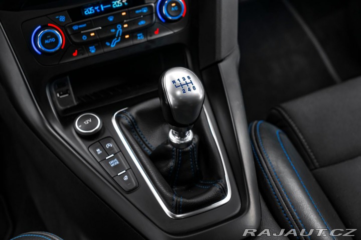 Ford Focus RS 350PS Brembo Záruka 1800