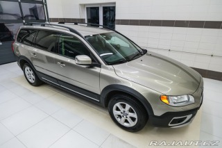 Volvo XC70 2.4 D5 AWD/AT 136kW Momen 2009