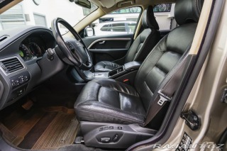 Volvo XC70 2.4 D5 AWD/AT 136kW Momen 2009