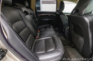 Volvo XC70 2.4 D5 AWD/AT 136kW Momen 2009