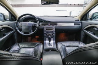 Volvo XC70 2.4 D5 AWD/AT 136kW Momen 2009