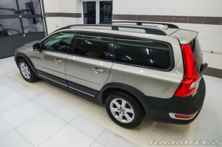 Volvo XC70 2.4 D5 AWD/AT 136kW Momen 2009