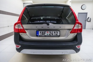Volvo XC70 2.4 D5 AWD/AT 136kW Momen 2009