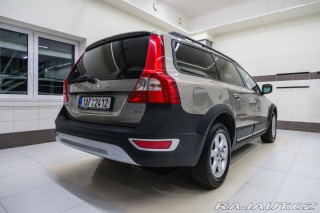 Volvo XC70 2.4 D5 AWD/AT 136kW Momen 2009