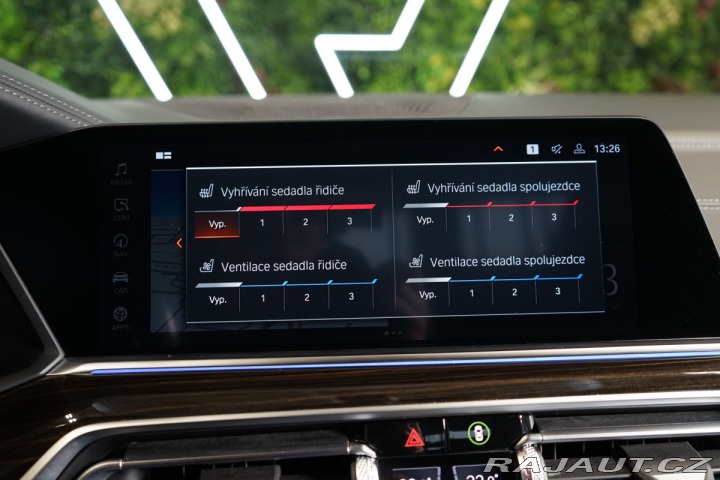 BMW X5 M50d*XDRIVE*PANO*HUD*VZDU 2020