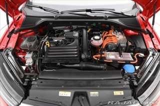 Škoda Octavia 1,4 iV TSI 110 kW DSG Zár 2021