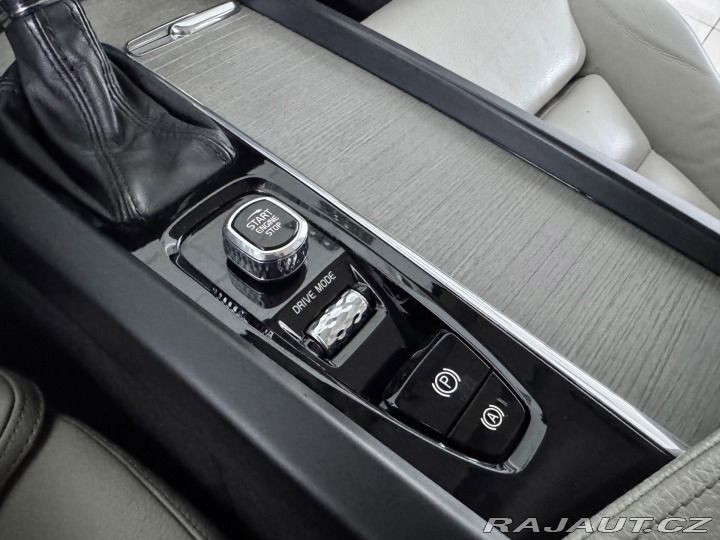 Volvo XC60 D4 AWD*Inscription*POLEST 2018