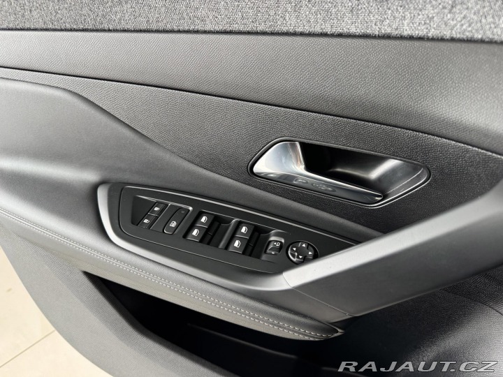 Peugeot 408 1,2PT AT8*ALLURE*360kamer 2024