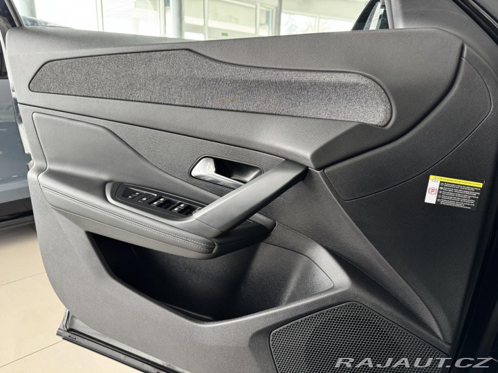 Peugeot 408 1,2PT AT8*ALLURE*360kamer 2024