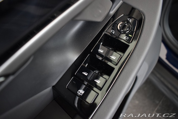 BMW 5 550e xDrive 2025