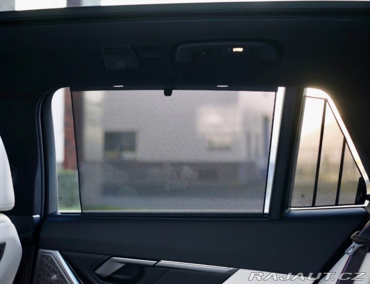 BMW 5 Touring  550e xDrive  | ť 2025