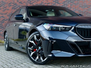 BMW 5 Touring  550e xDrive  | ť 2025