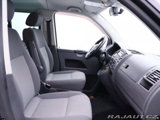 Volkswagen Caravelle 2,0 TDI 132kW DSG 8-Míst 2012