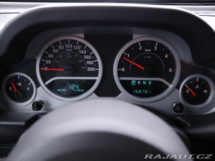 Jeep Wrangler 2,8 CRD 130kW Tažné Klima 2010