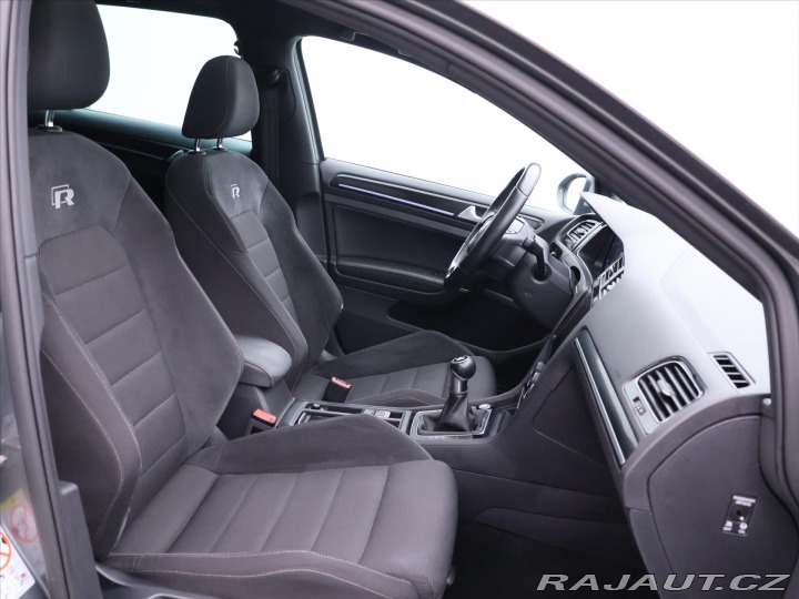 Volkswagen Golf 2,0 TSI R 228kW 4Motion V 2017
