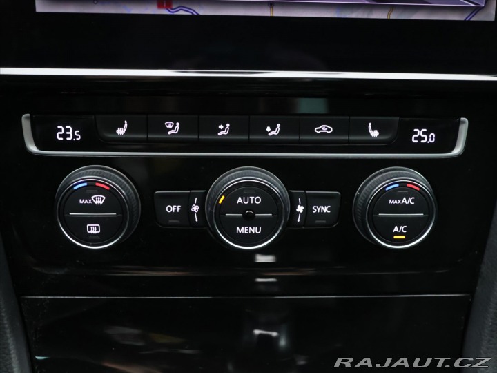 Volkswagen Golf 2,0 TSI R 228kW 4Motion V 2017