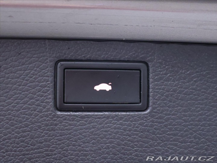 Volkswagen Passat 1,6 TDI Highline Xenon 2012