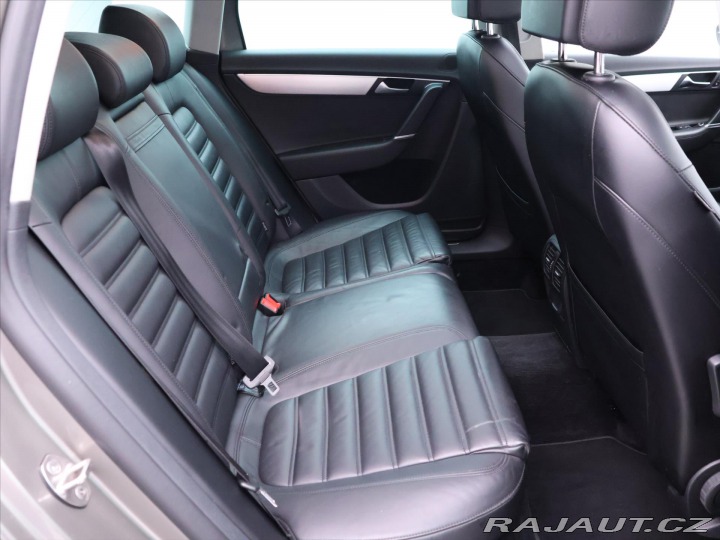 Volkswagen Passat 1,6 TDI Highline Xenon 2012