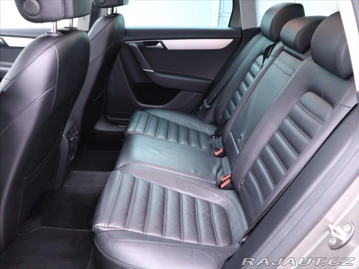 Volkswagen Passat 1,6 TDI Highline Xenon 2012