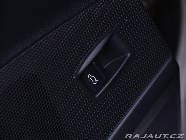 Volkswagen Passat 1,6 TDI Highline Xenon 2012