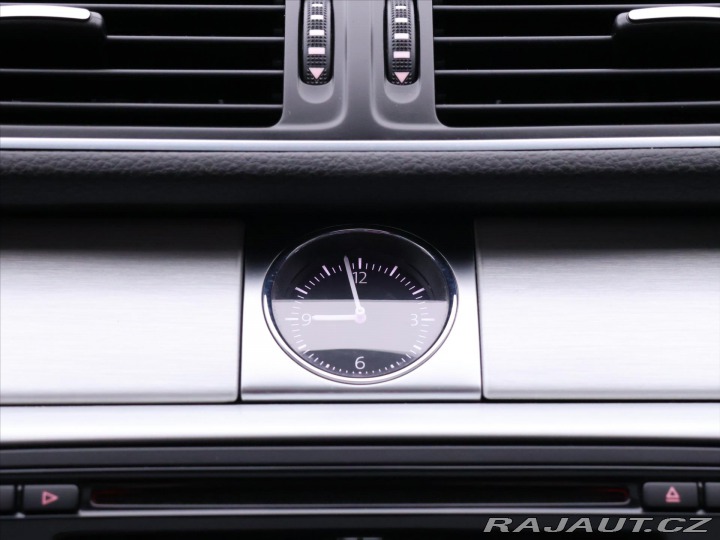 Volkswagen Passat 1,6 TDI Highline Xenon 2012