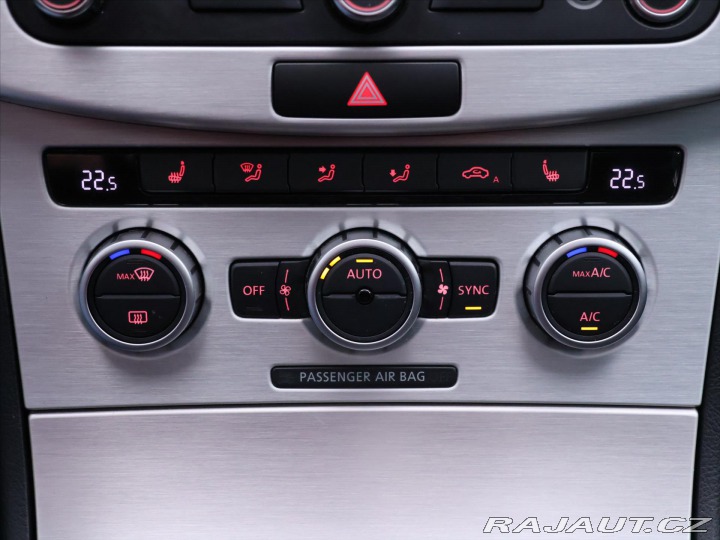 Volkswagen Passat 1,6 TDI Highline Xenon 2012