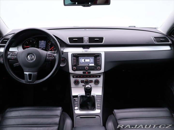 Volkswagen Passat 1,6 TDI Highline Xenon 2012