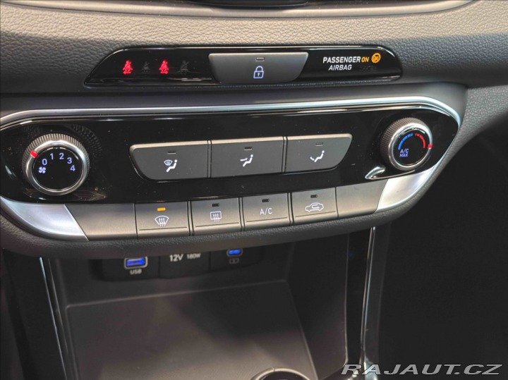 Hyundai i30 1,0 TGDI SMART + CLIMATE 2024