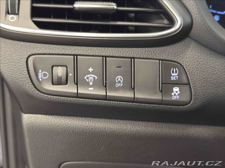 Hyundai i30 1,0 TGDI SMART + CLIMATE 2024