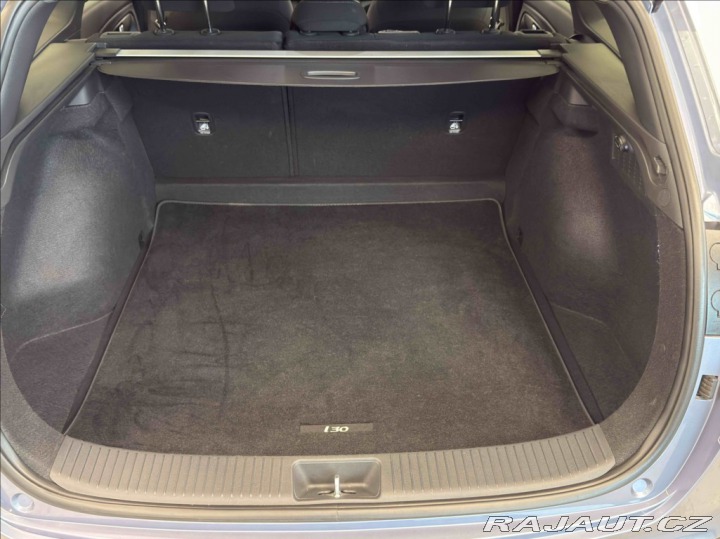 Hyundai i30 1,0 TGDI SMART + CLIMATE 2024