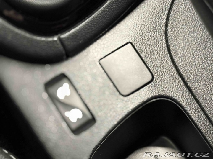 Renault Clio 1,2 i 1.majitel, servis 2017