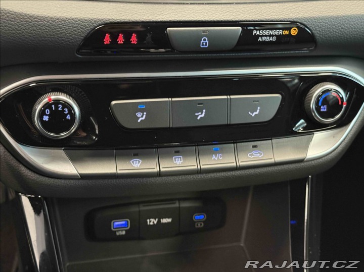 Hyundai i30 1,0 TGDI SMART + CLIMATE 2024