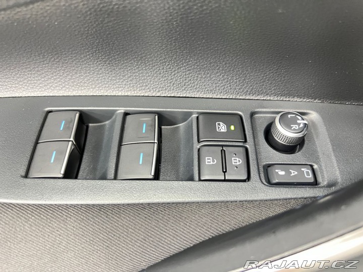 Toyota Corolla 1.5 e-CVT COMFORT, ACC, K 2023