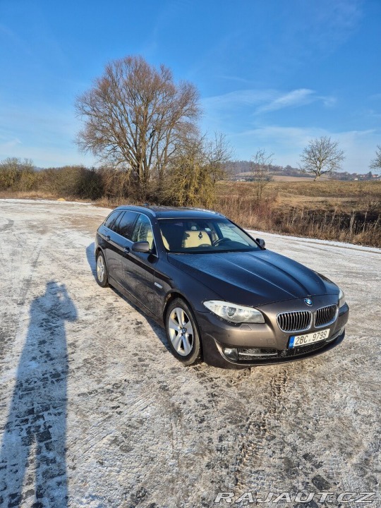 BMW 5 3,0   f11 530d 2011