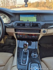 BMW 5 3,0   f11 530d 2011