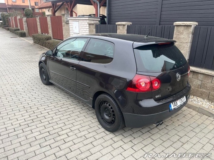 Volkswagen Golf GTI 2005
