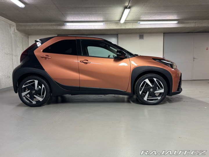 Toyota Aygo 1.5, HEV, Executive 2026